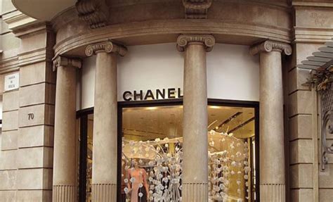 Chanel stores for top customers